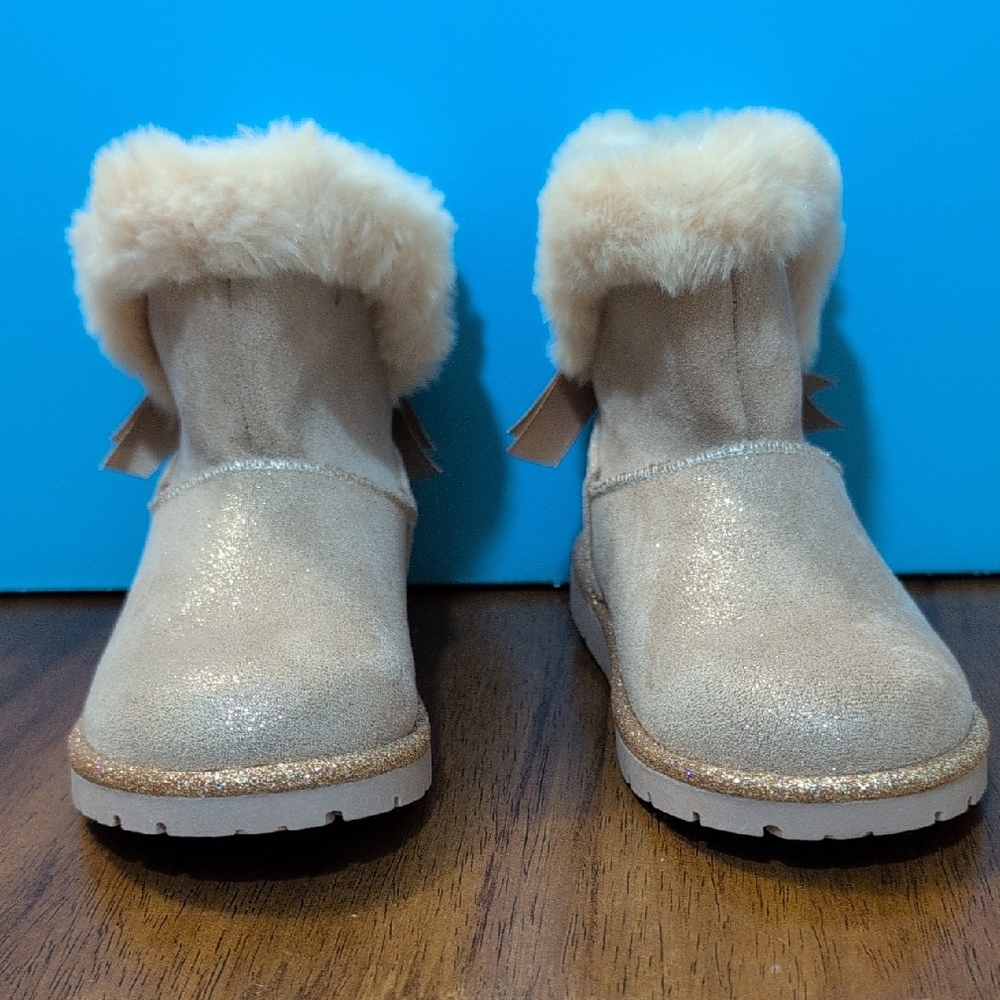 Cynthia Rowley Glittery Cream Kids Boots with Faux Fur (No Tags, Never Used)